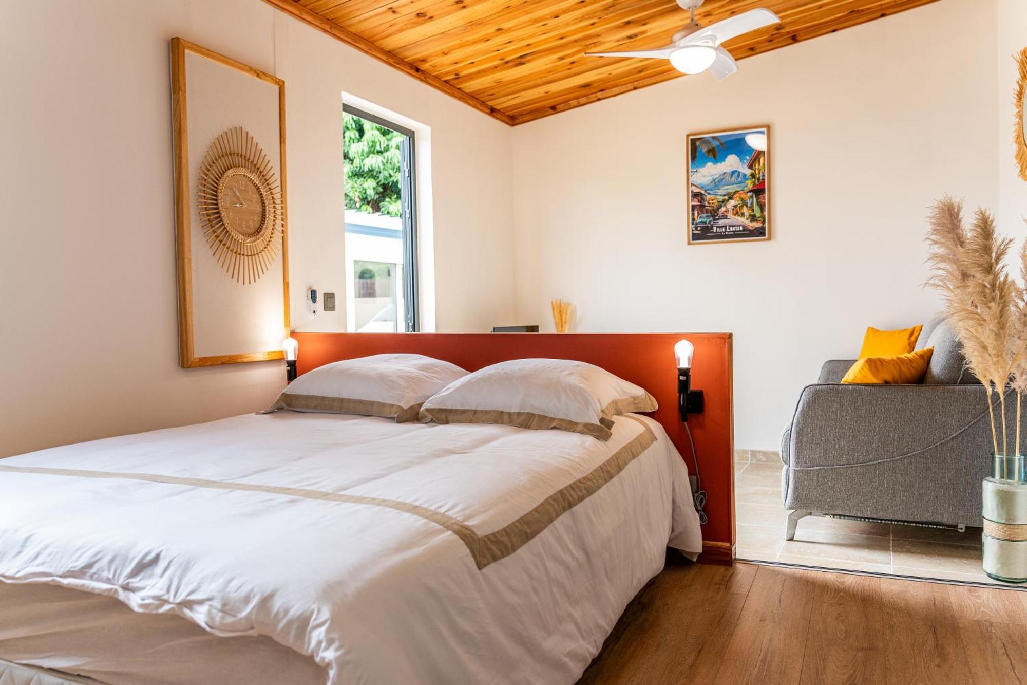 Bungalow L'Escale De Takamaka Saint-Benoît Екстериор снимка